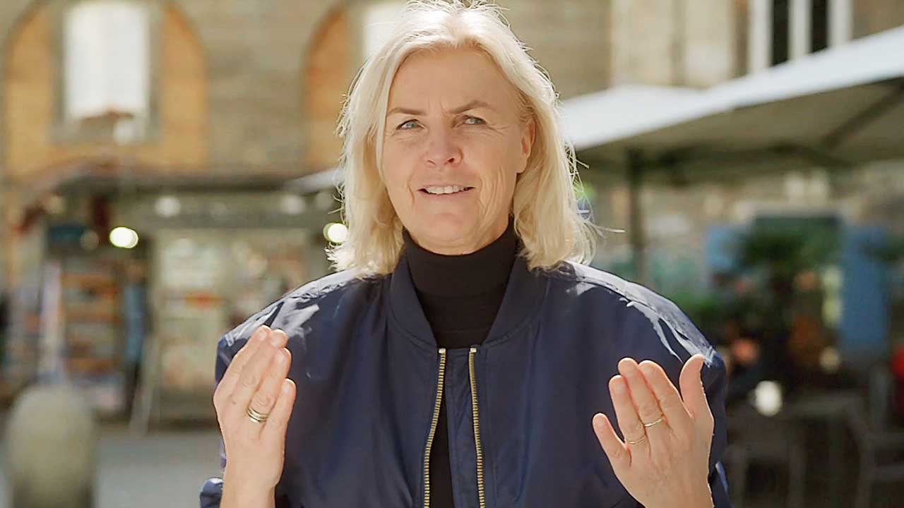Irene Moors