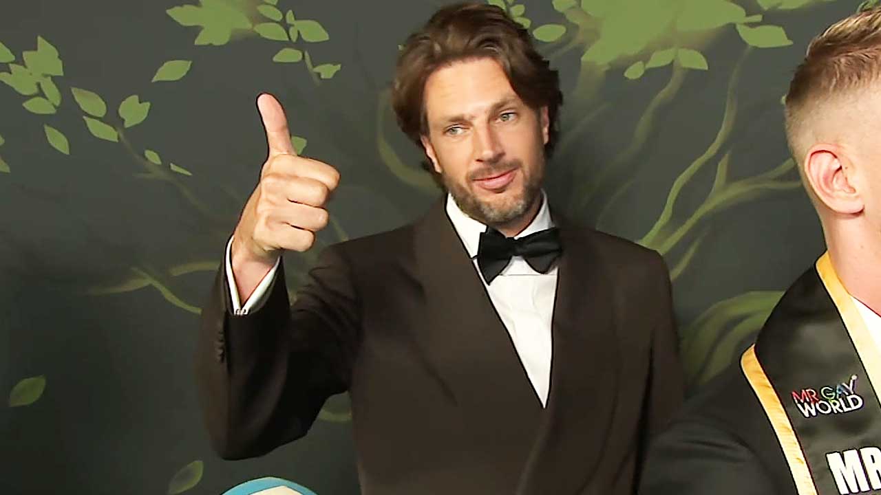 Renze Klamer Avoids Press at Amsterdam Diner Red Carpet