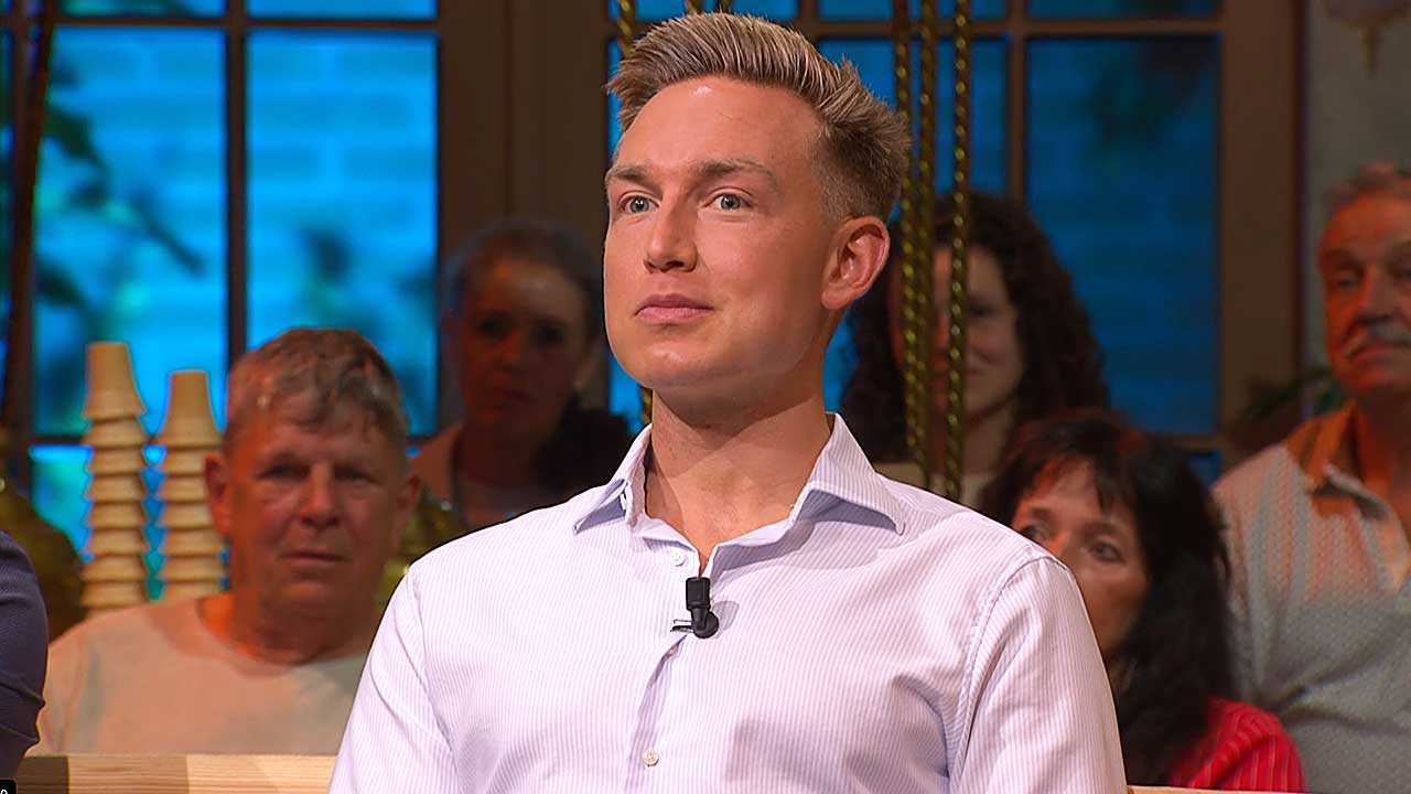 Jona van Loenen stijf van de botox? ‘Dit is zijn skincare routine!’